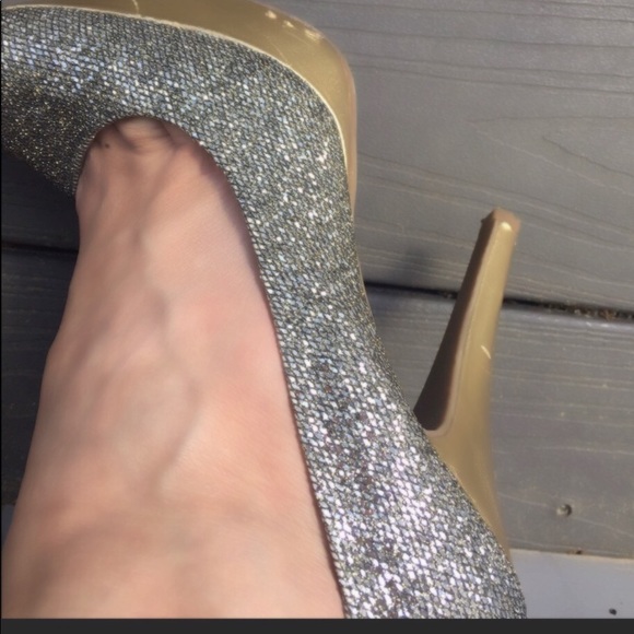 Jennifer Lopez shoes! Gold/silver Size 7 - Picture 6 of 6